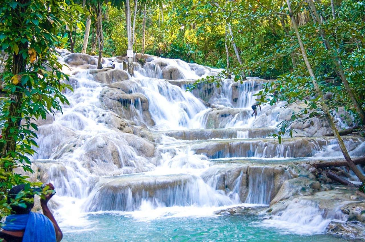 The Roseville Ocho Rios Esterno foto